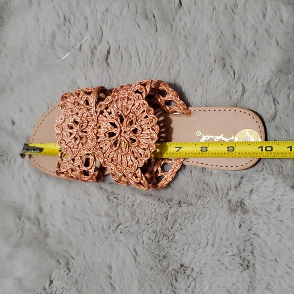 Qupid flower knit pattern sandals - Picture 5 of 7